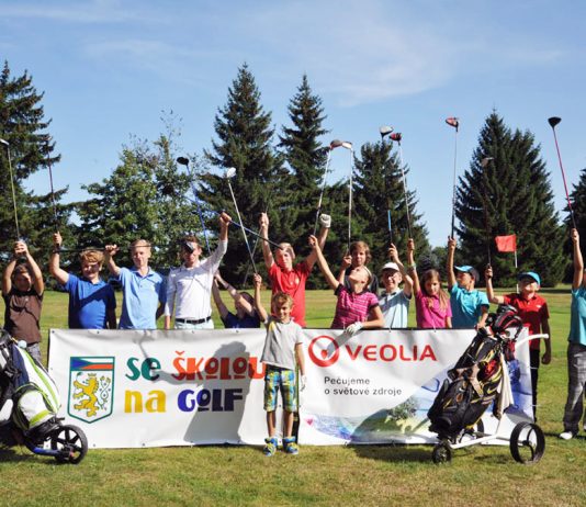 Co je projekt Se školou na golf